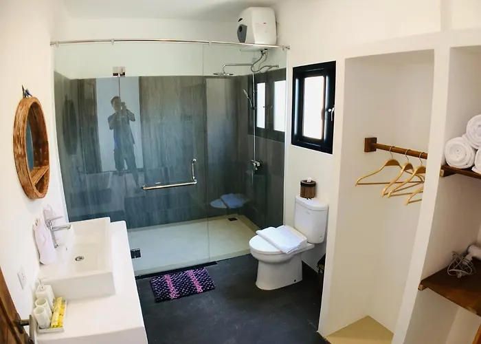 Hotel Argia Nusa Penida 4*